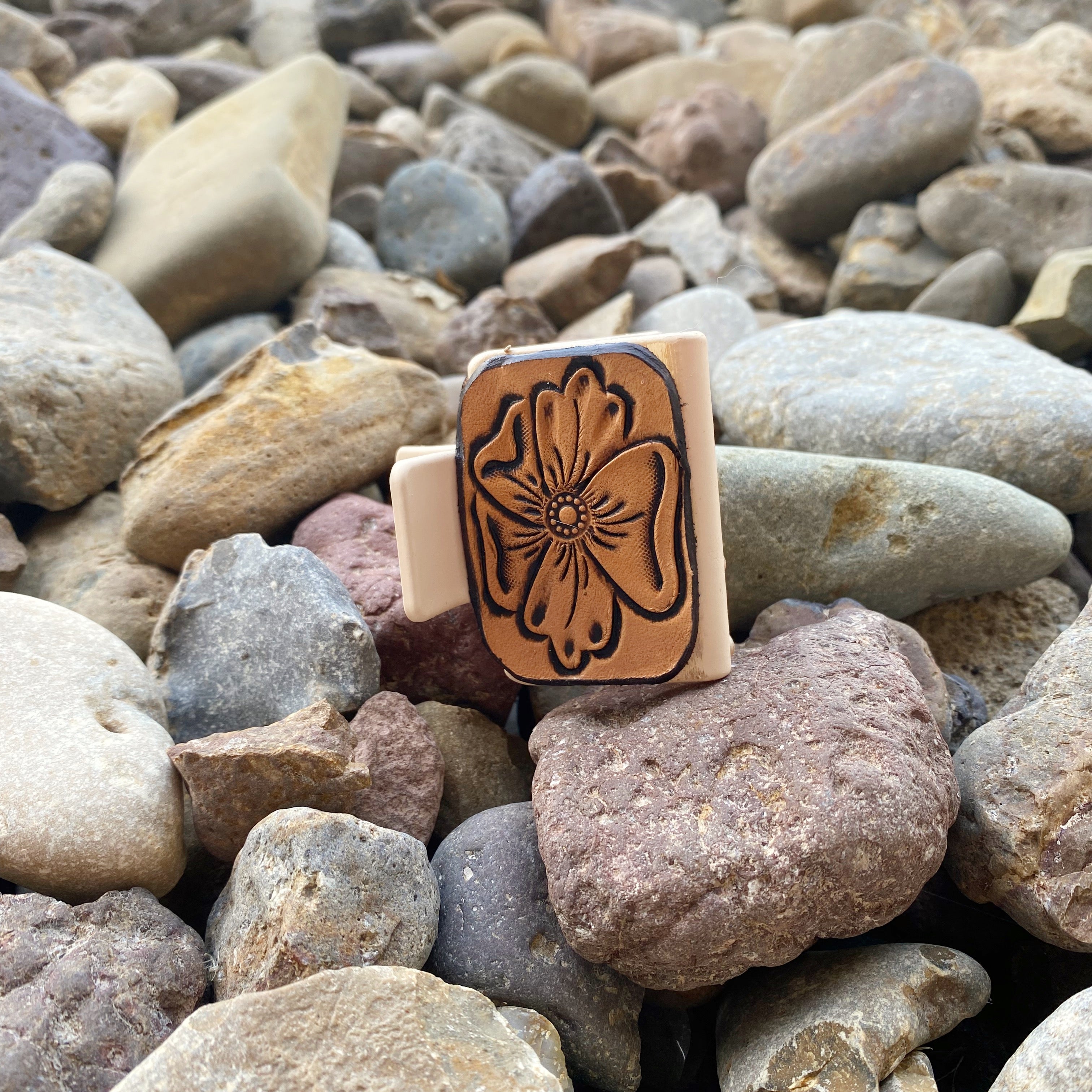 Leather Claw Clips 2”