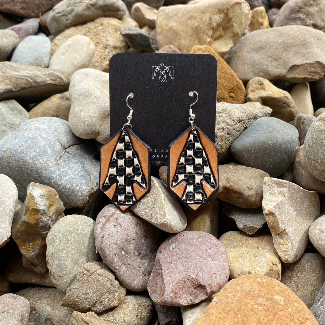 Checkered Arrow Head